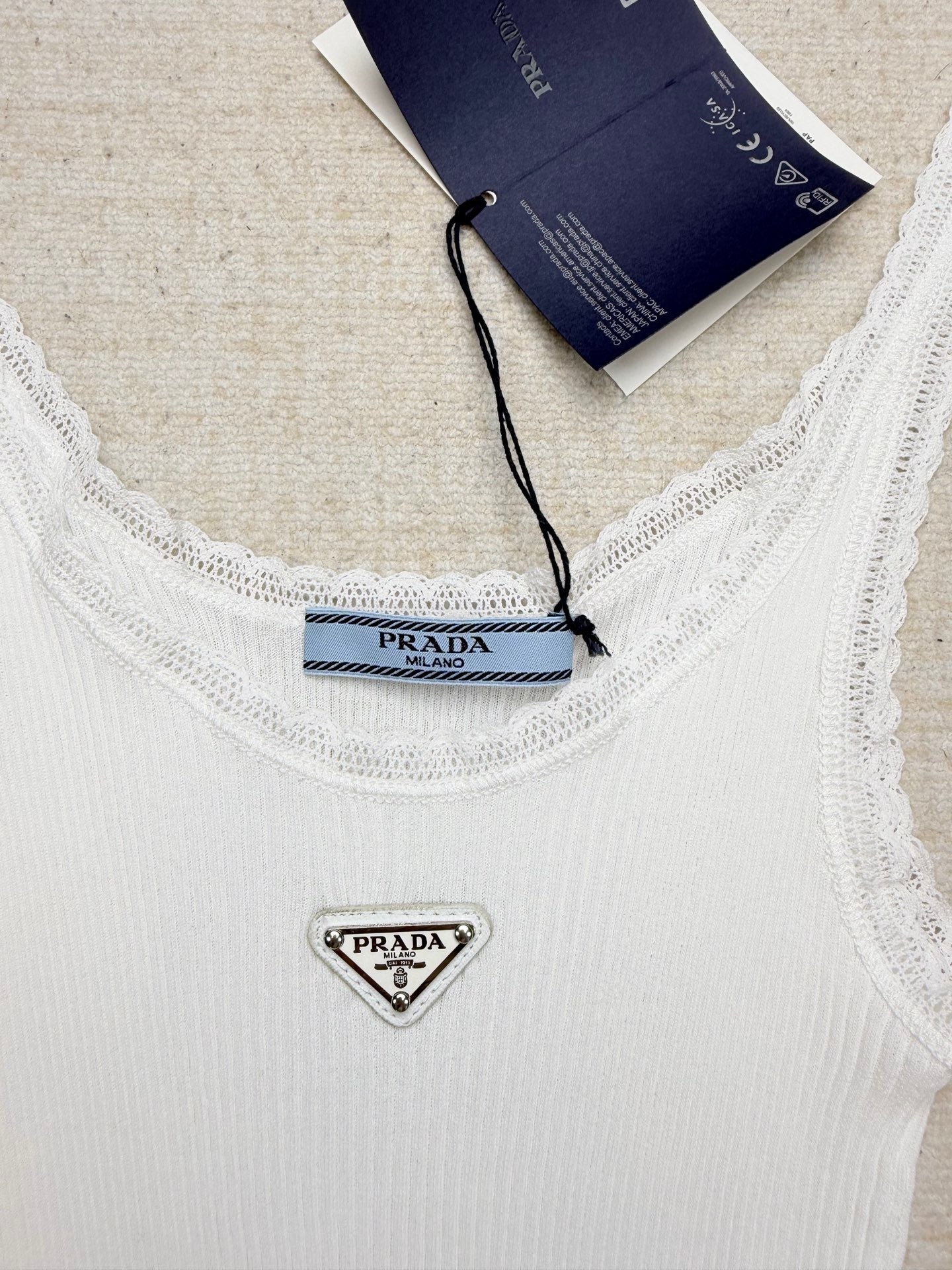 Cotton lace V-neck vest