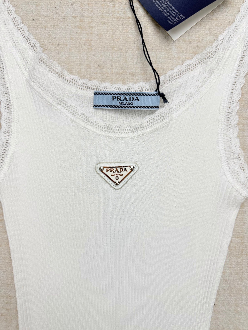 Cotton lace V-neck vest