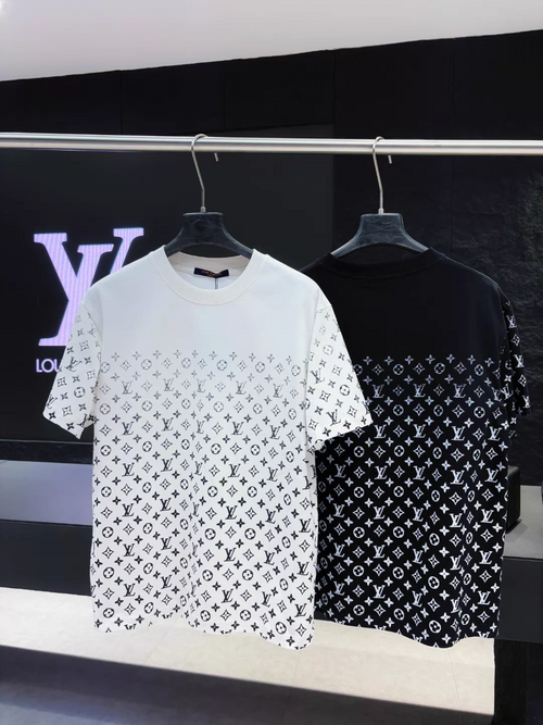 26 New black and white gradient vintage short sleeved T-shirt