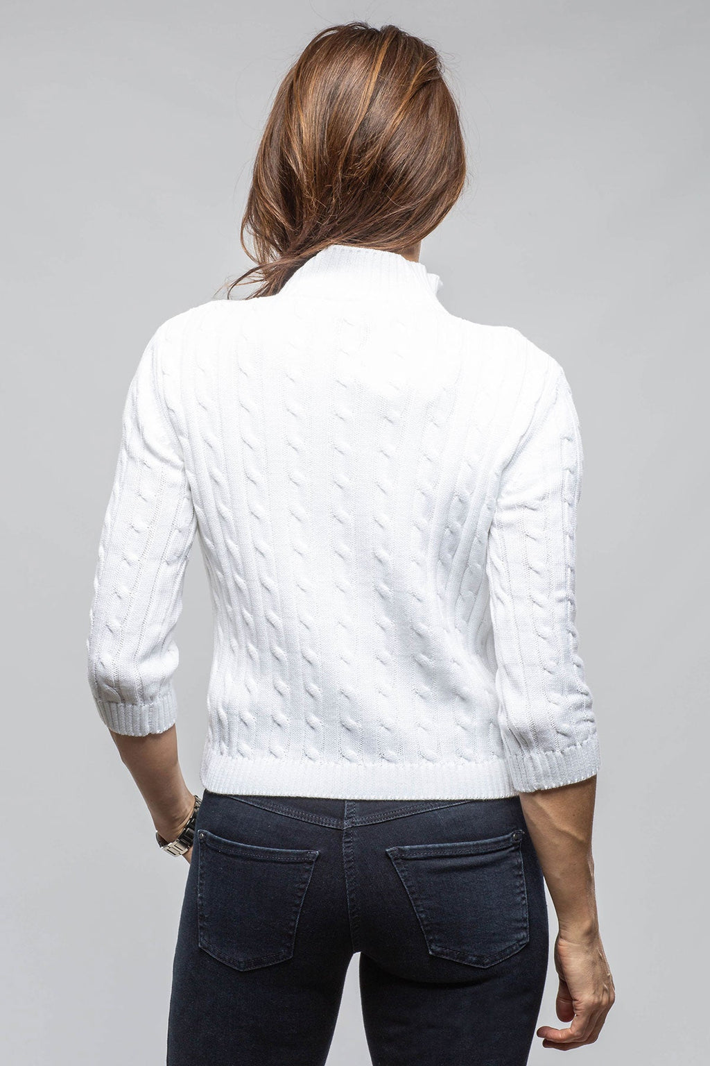Naxos Short Sweater In White