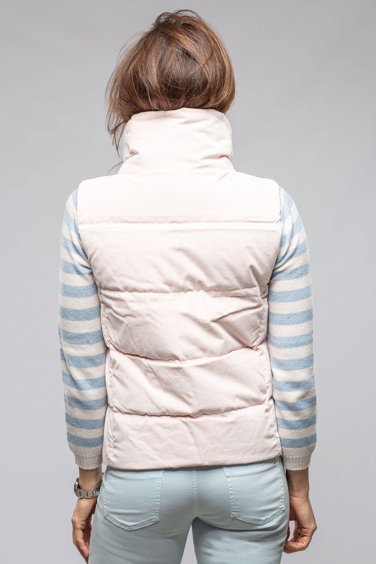 Valletta Corduroy Insulated Vest In Porcelain