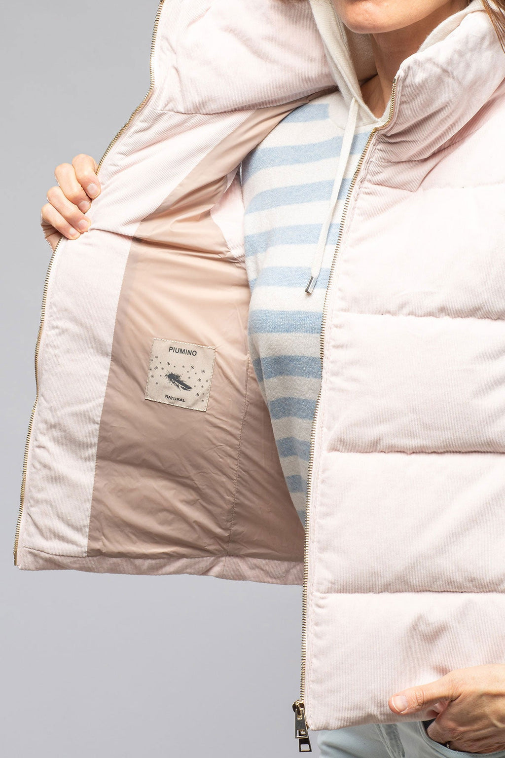Valletta Corduroy Insulated Vest In Porcelain