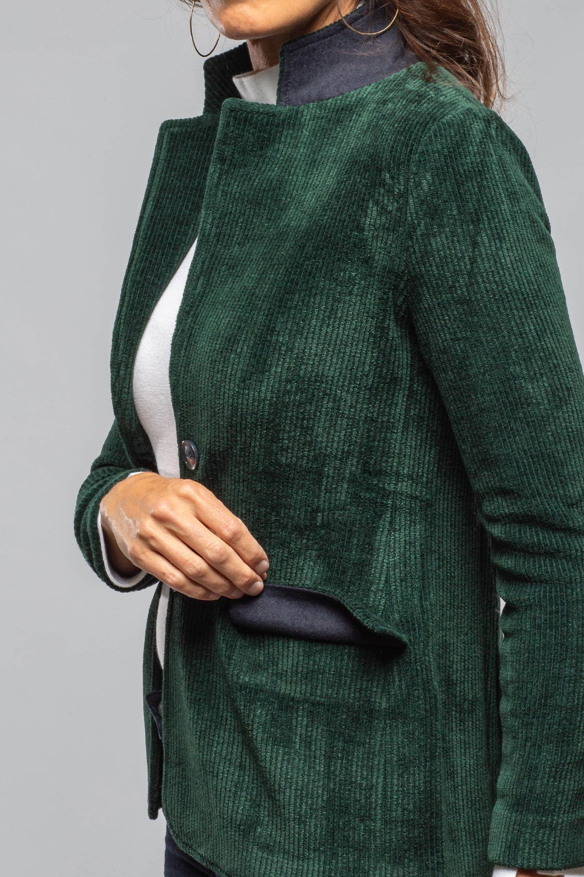 Voltaire Velvet Cord Blazer In Malachite