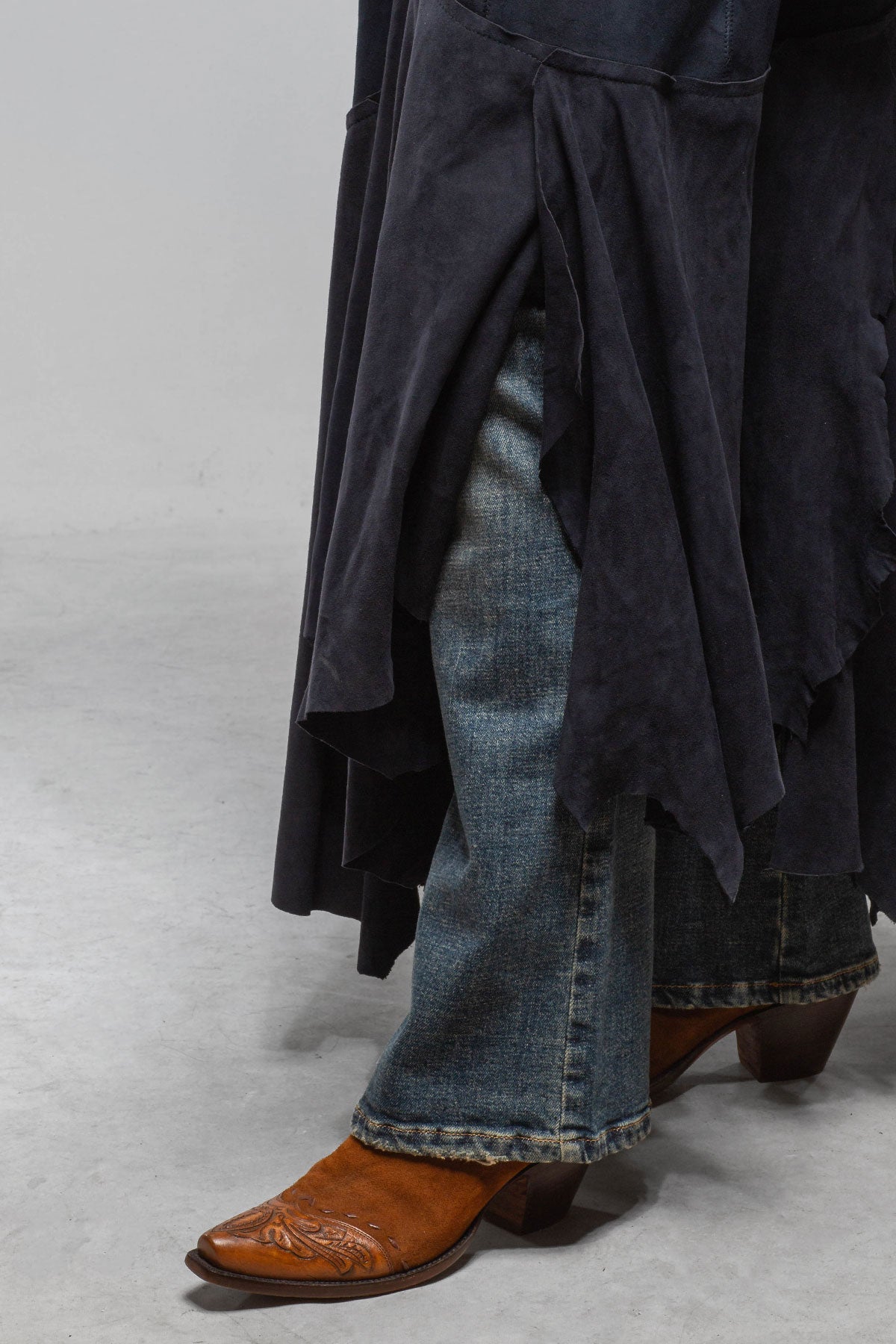 Cori Long Shearling In Navy Blue