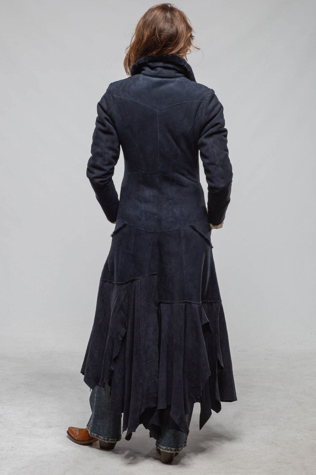 Cori Long Shearling In Navy Blue