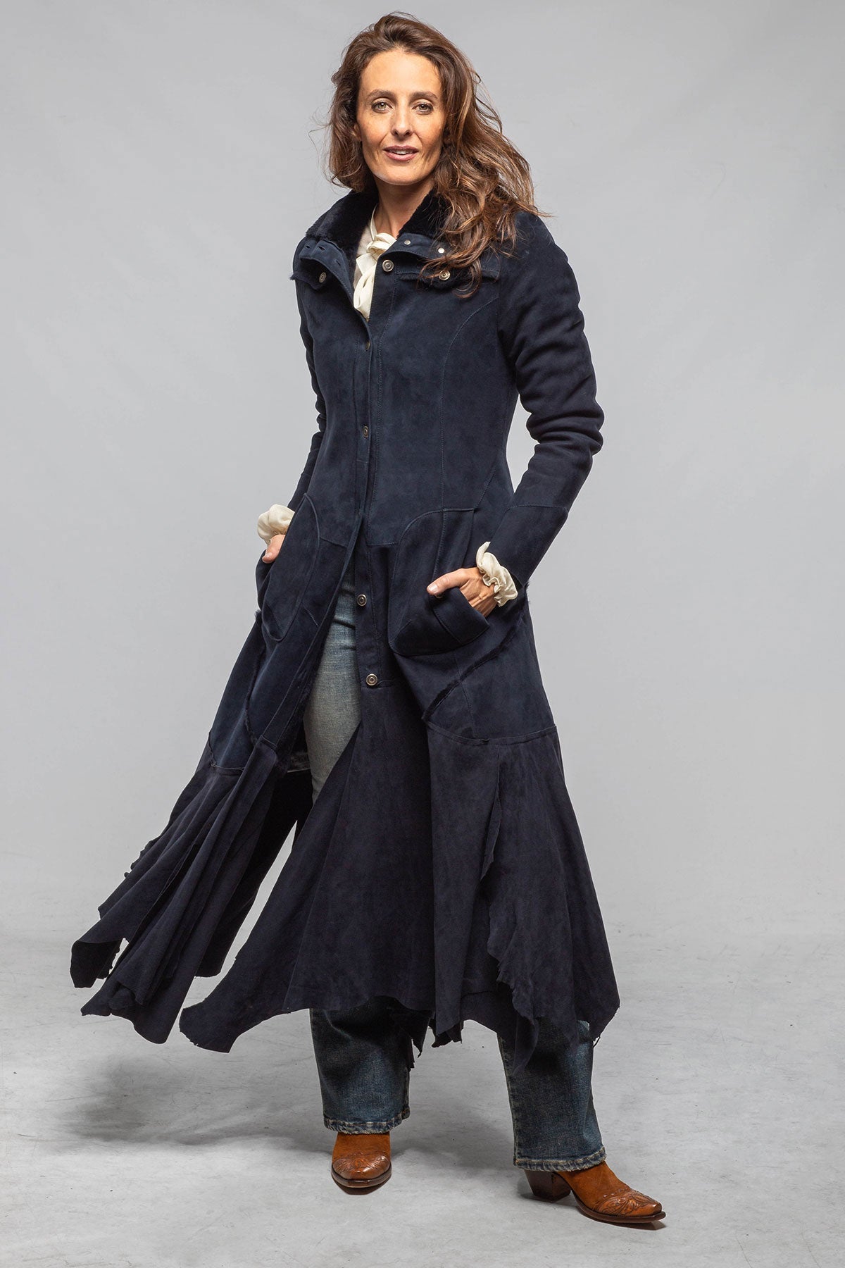 Cori Long Shearling In Navy Blue