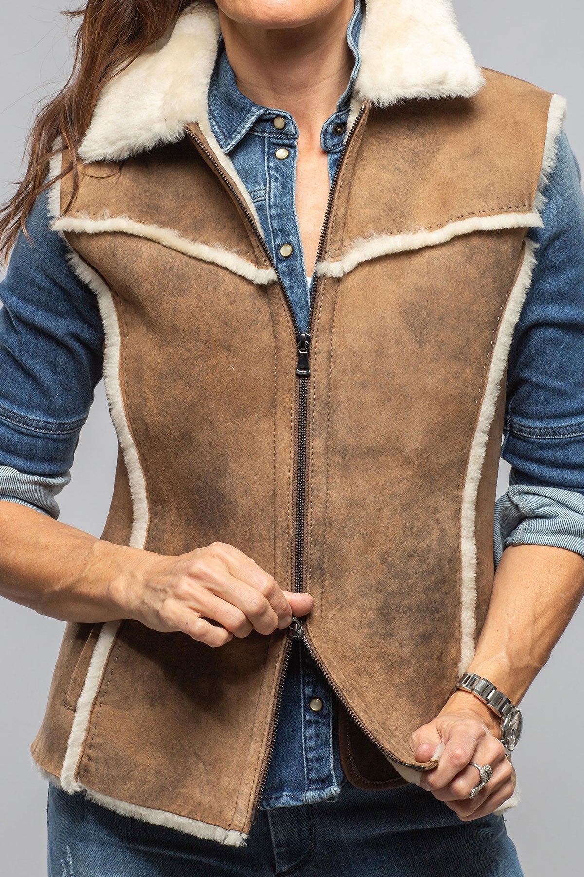 Brandy Shearling Vest In Vintage Tobacco