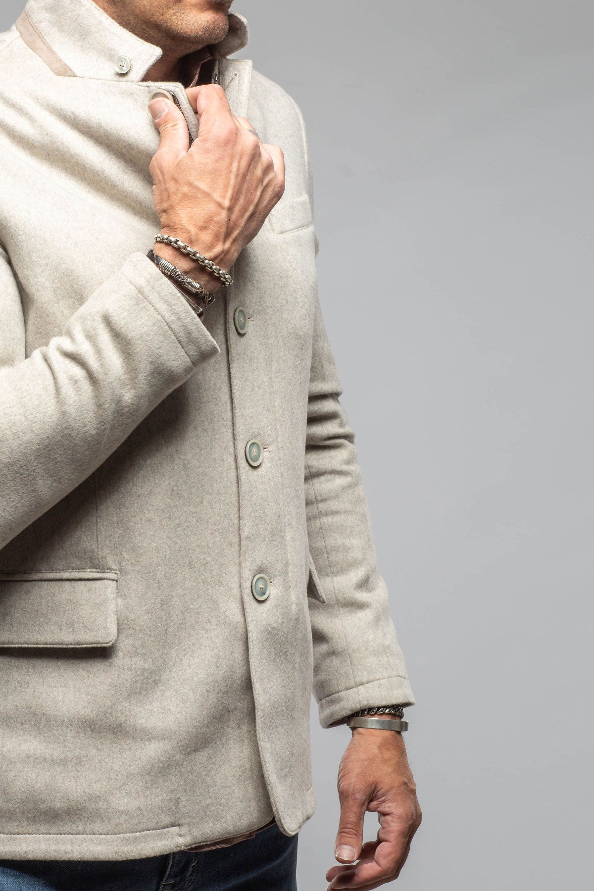 Bridgerton Cashmere Gentleman Jacket In Stone