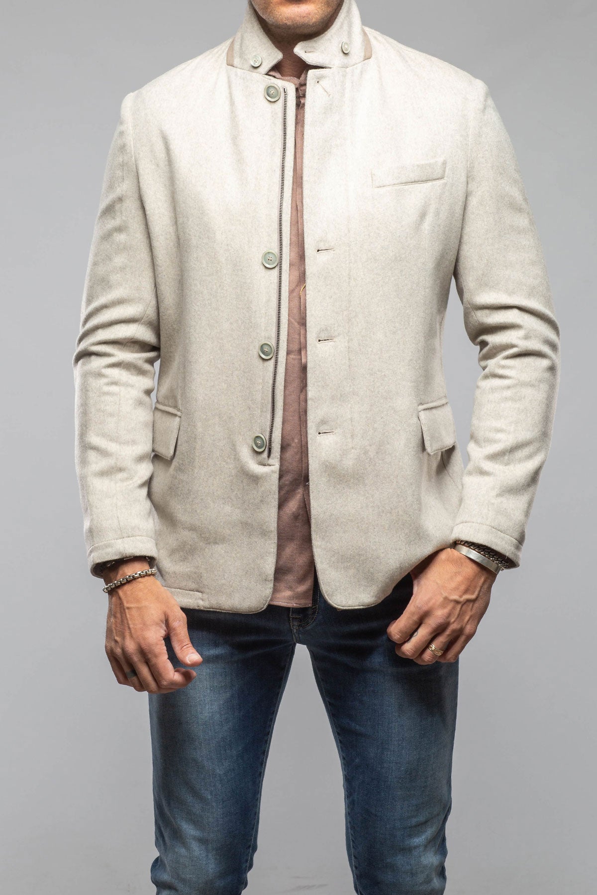 Bridgerton Cashmere Gentleman Jacket In Stone
