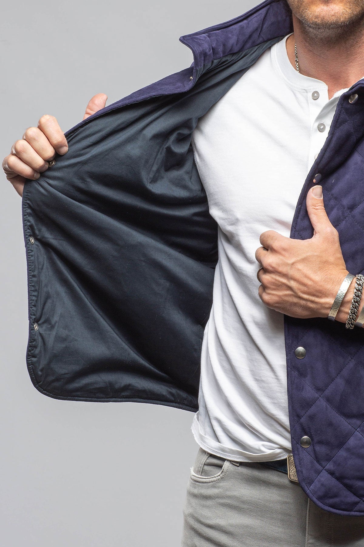 Diamond Hooded Vest In Navy