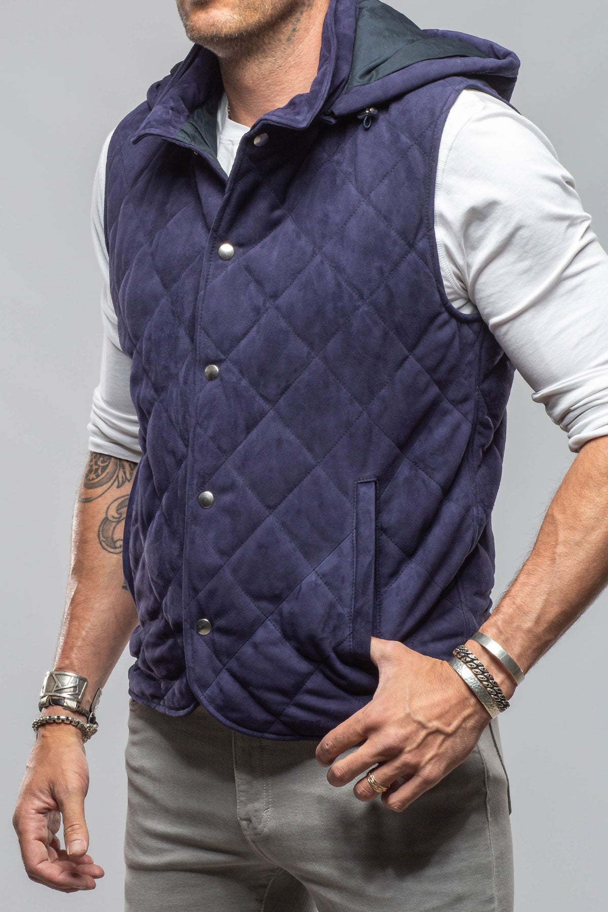 Diamond Hooded Vest In Navy