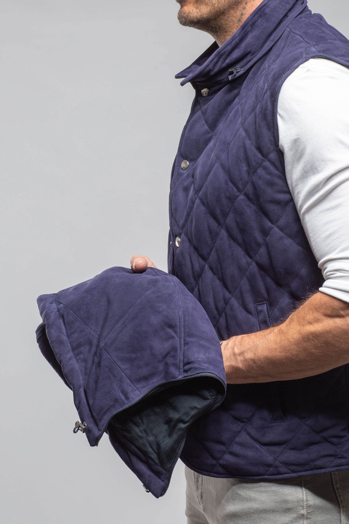 Diamond Hooded Vest In Navy