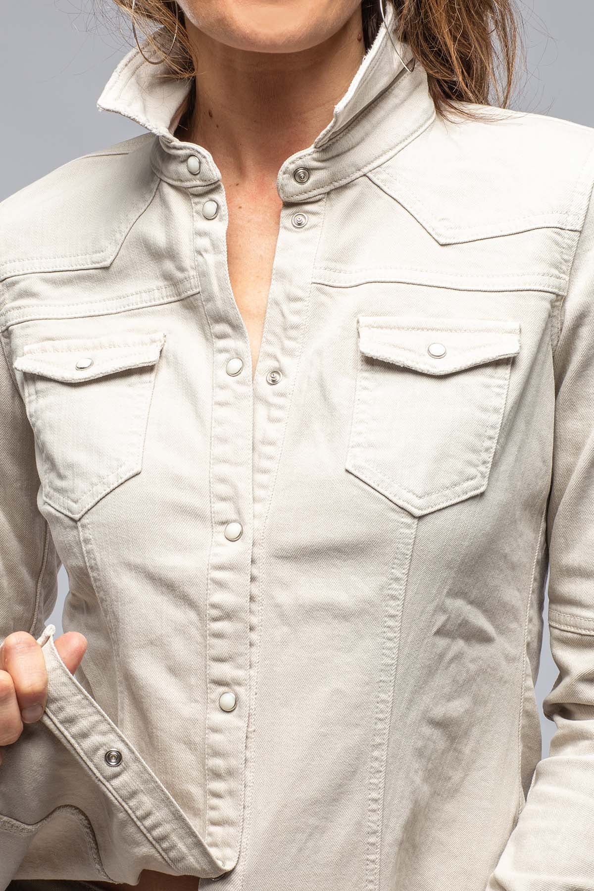 Sweetwater Denim Snap Shirt In Ecru