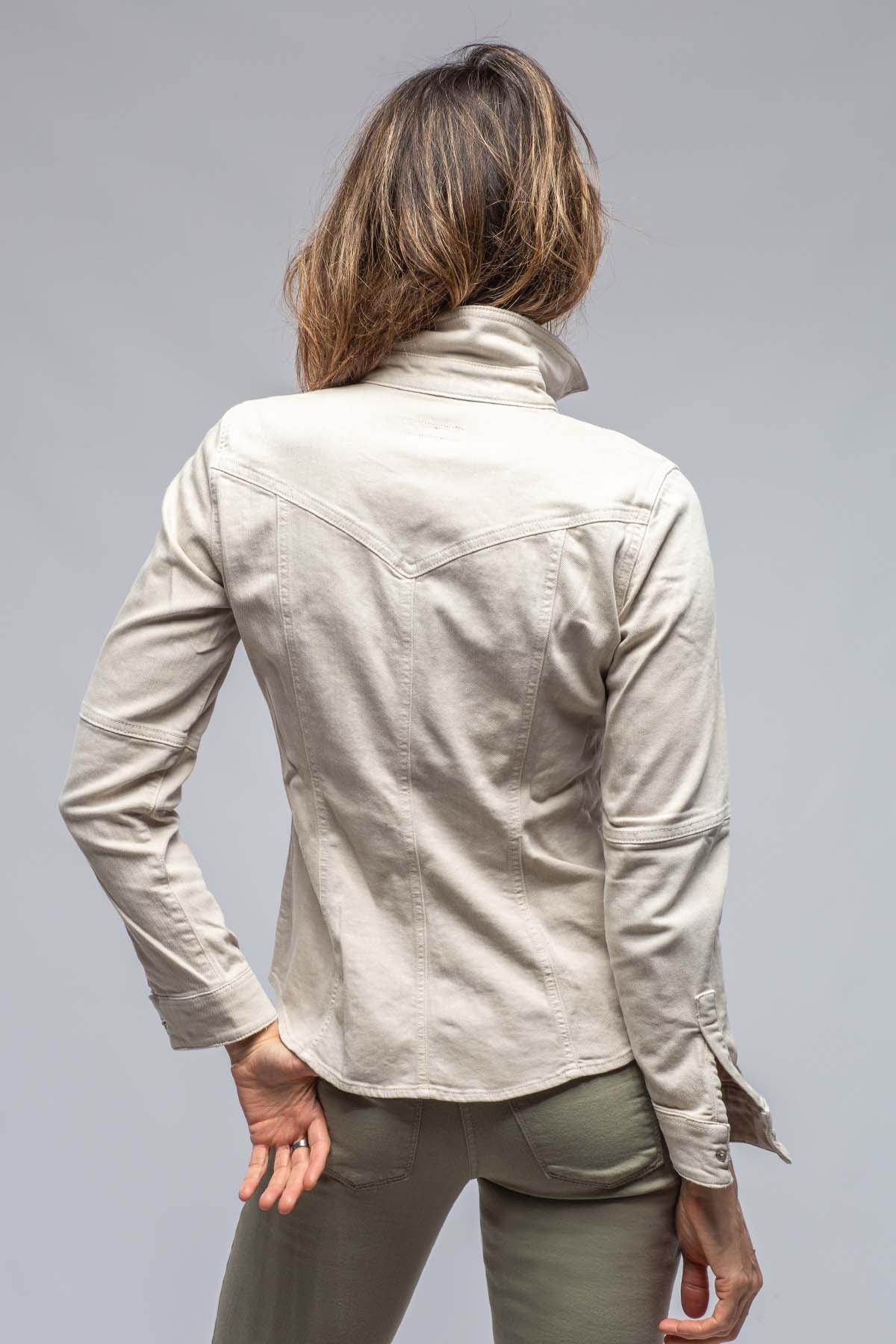 Sweetwater Denim Snap Shirt In Ecru