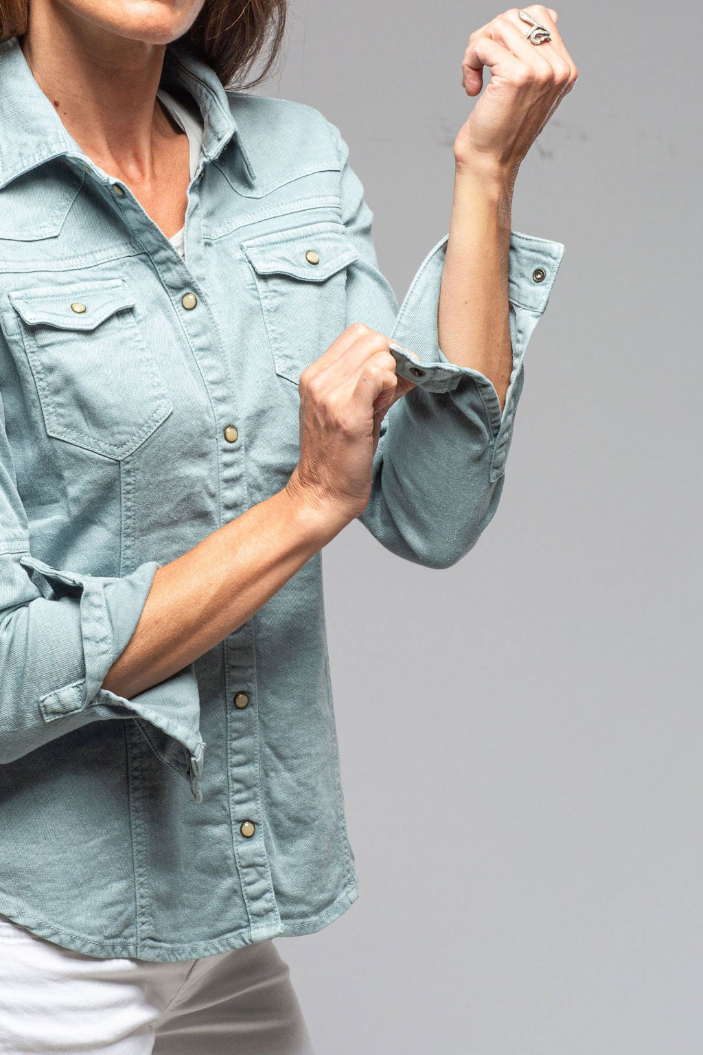 Yarmony Linen-Cotton Snap Shirt In Ardesia
