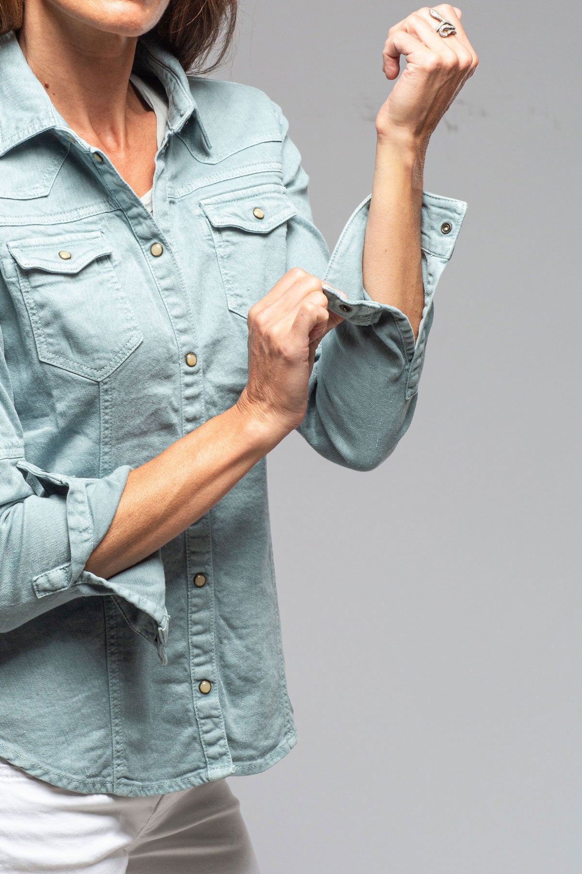 Yarmony Linen-Cotton Snap Shirt In Ardesia