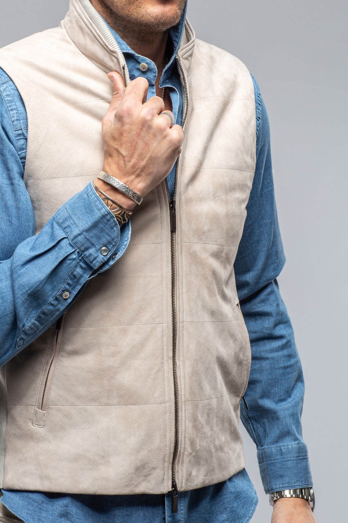 Huracán Suede Vest In Ivory