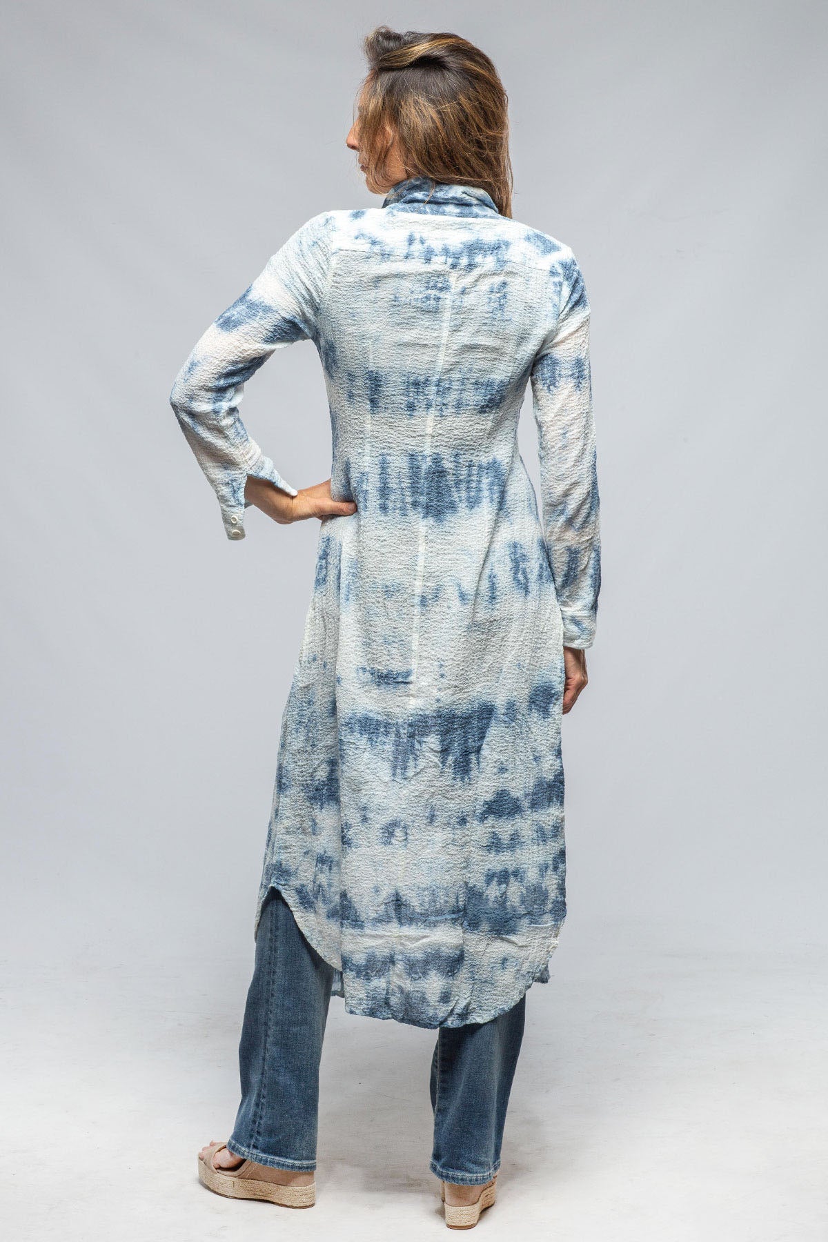 Carol Crepe Cotton Long Shirt In Blue Tie Dye
