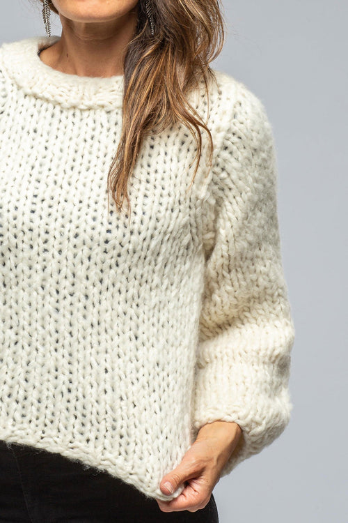 Beatrix Lux Cashmere Sweater In Cream