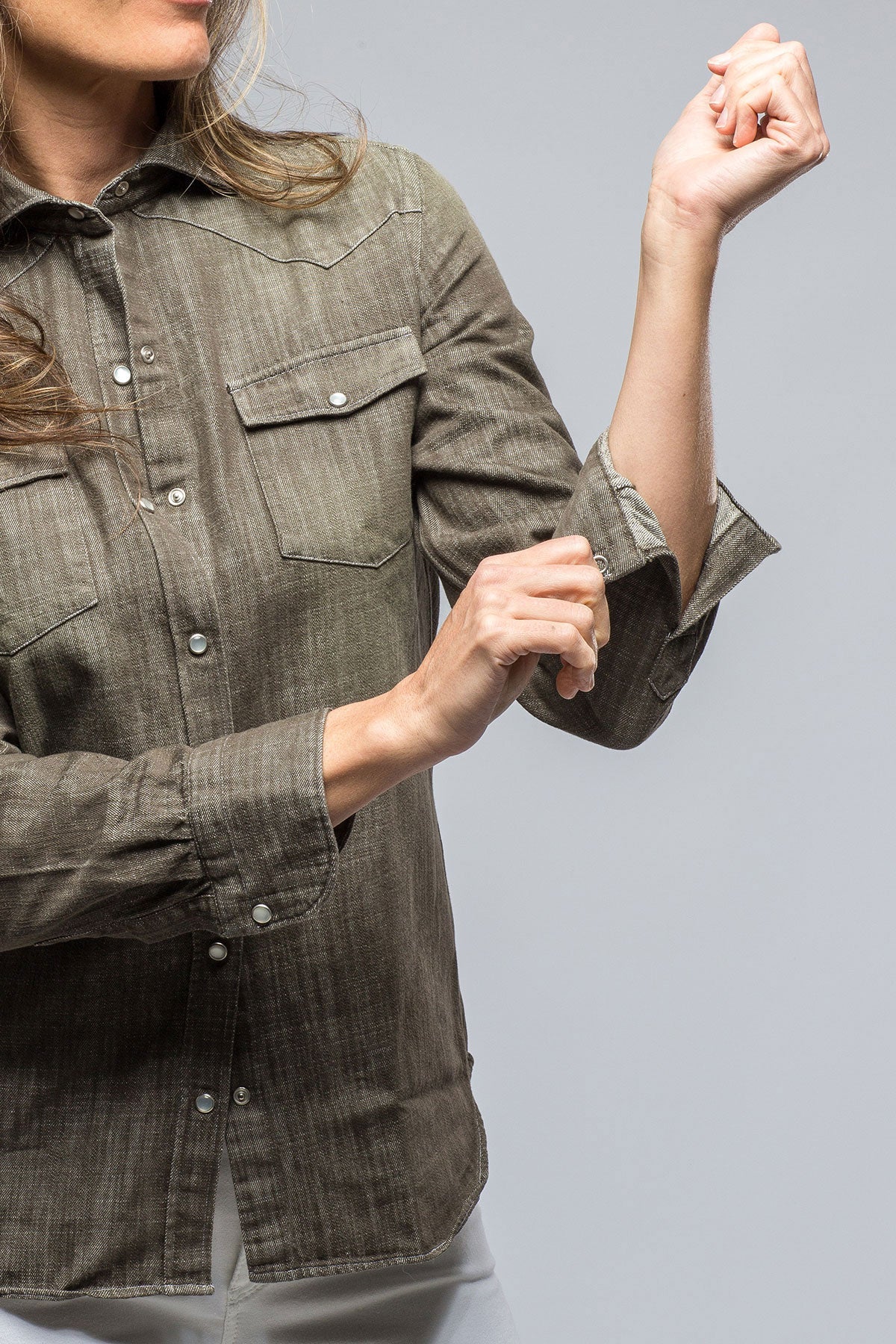 Misty Sand Washed Jean Shirt In Military