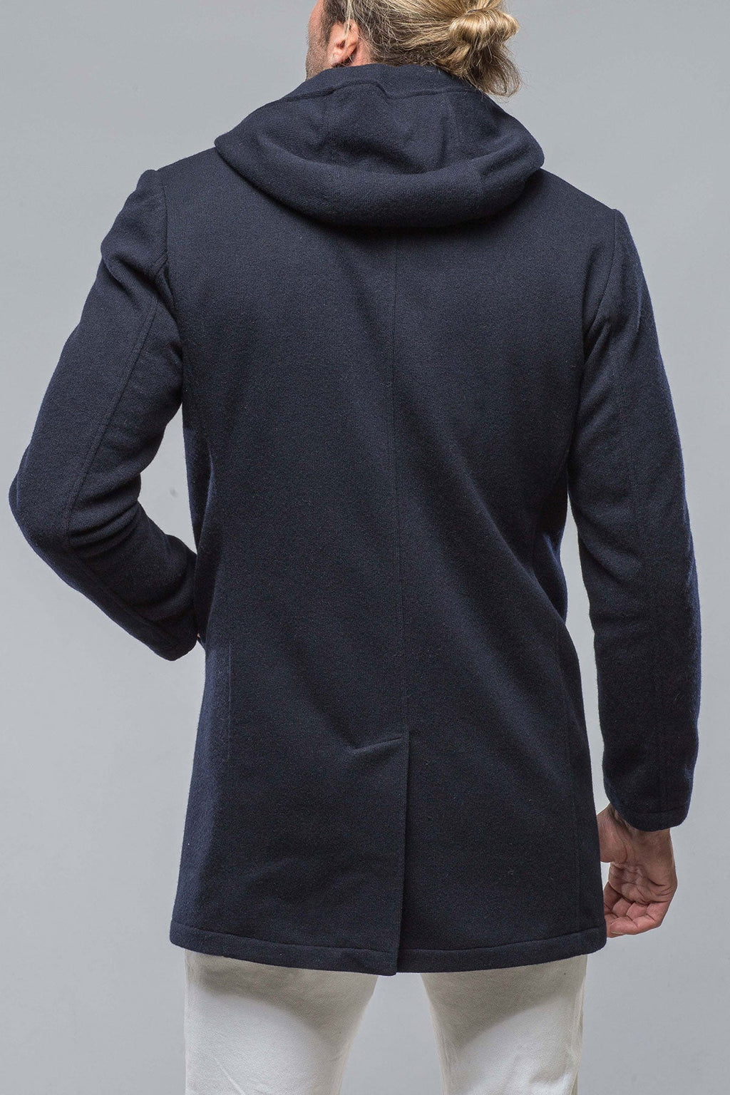 Leon II Wool Jacket in Navy