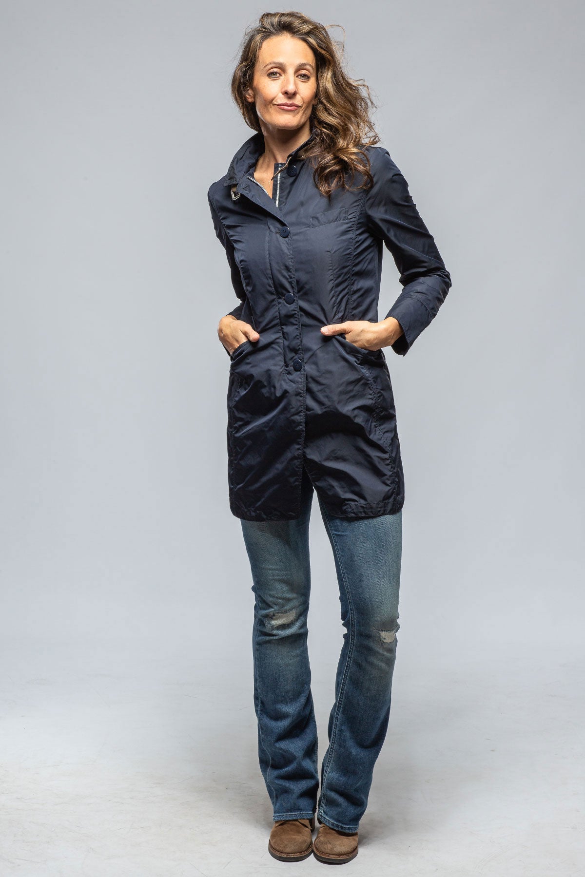 Leslie Performance Jacket In Navy