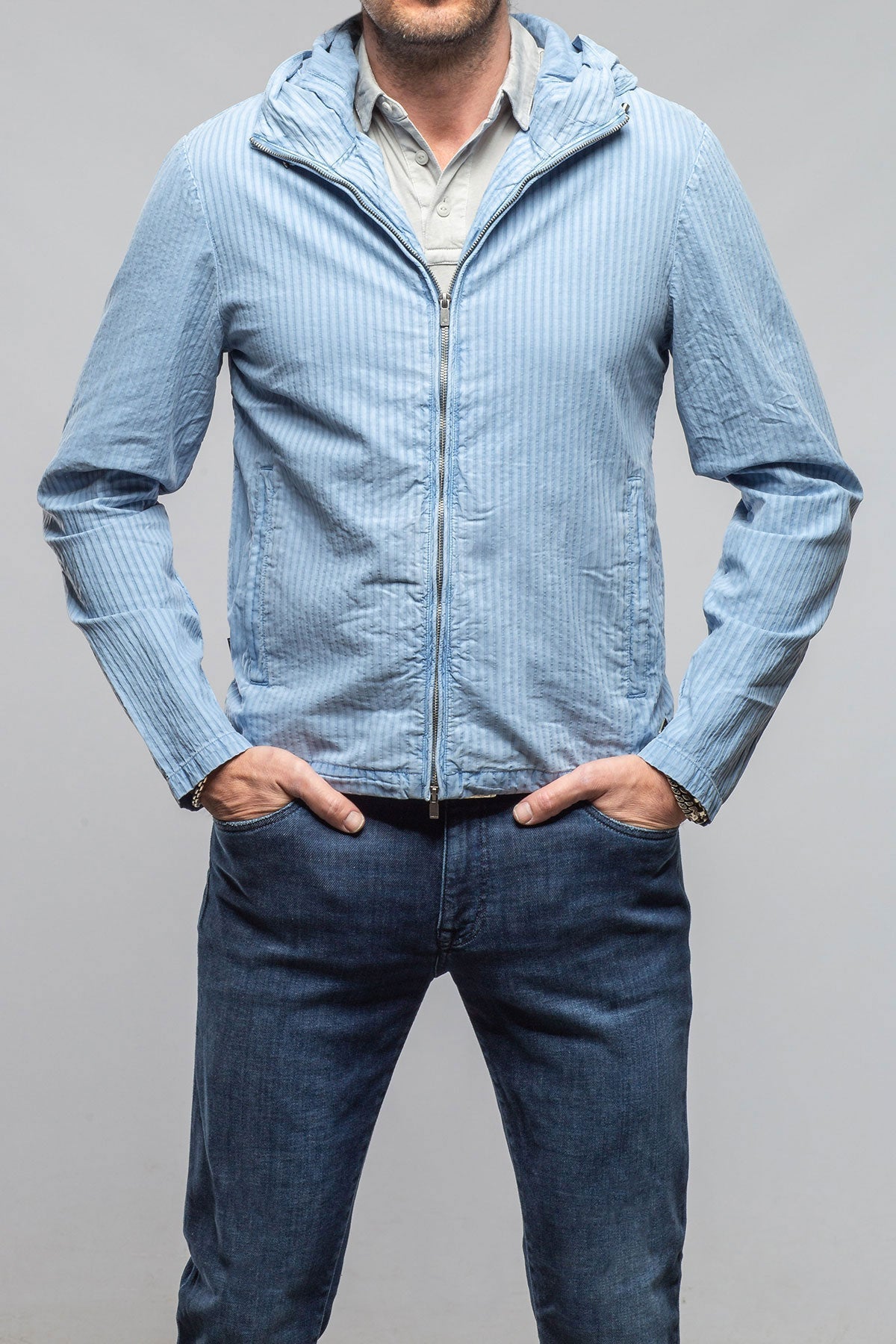 Pitcairn Light Jacket In Ashley Blue