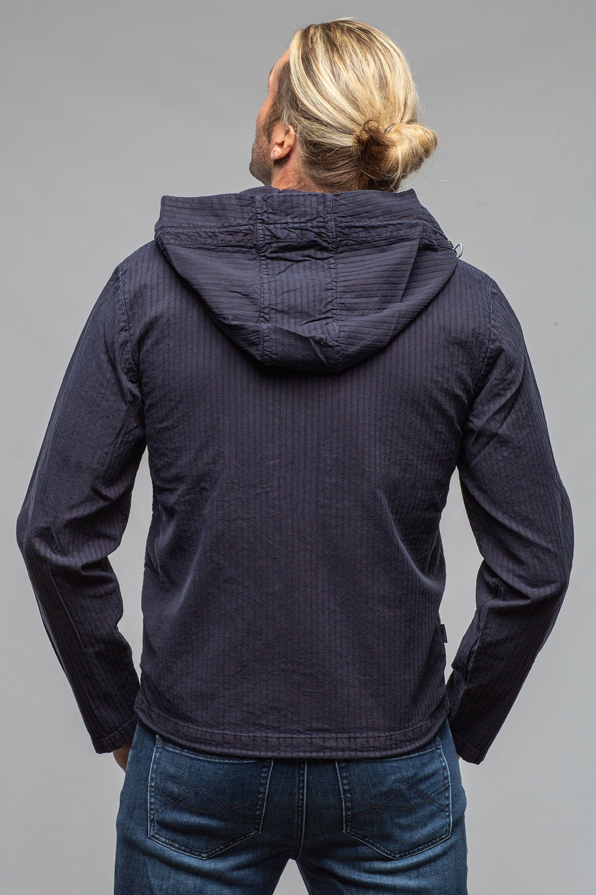 Pitcairn Light Jacket In Dark Navy