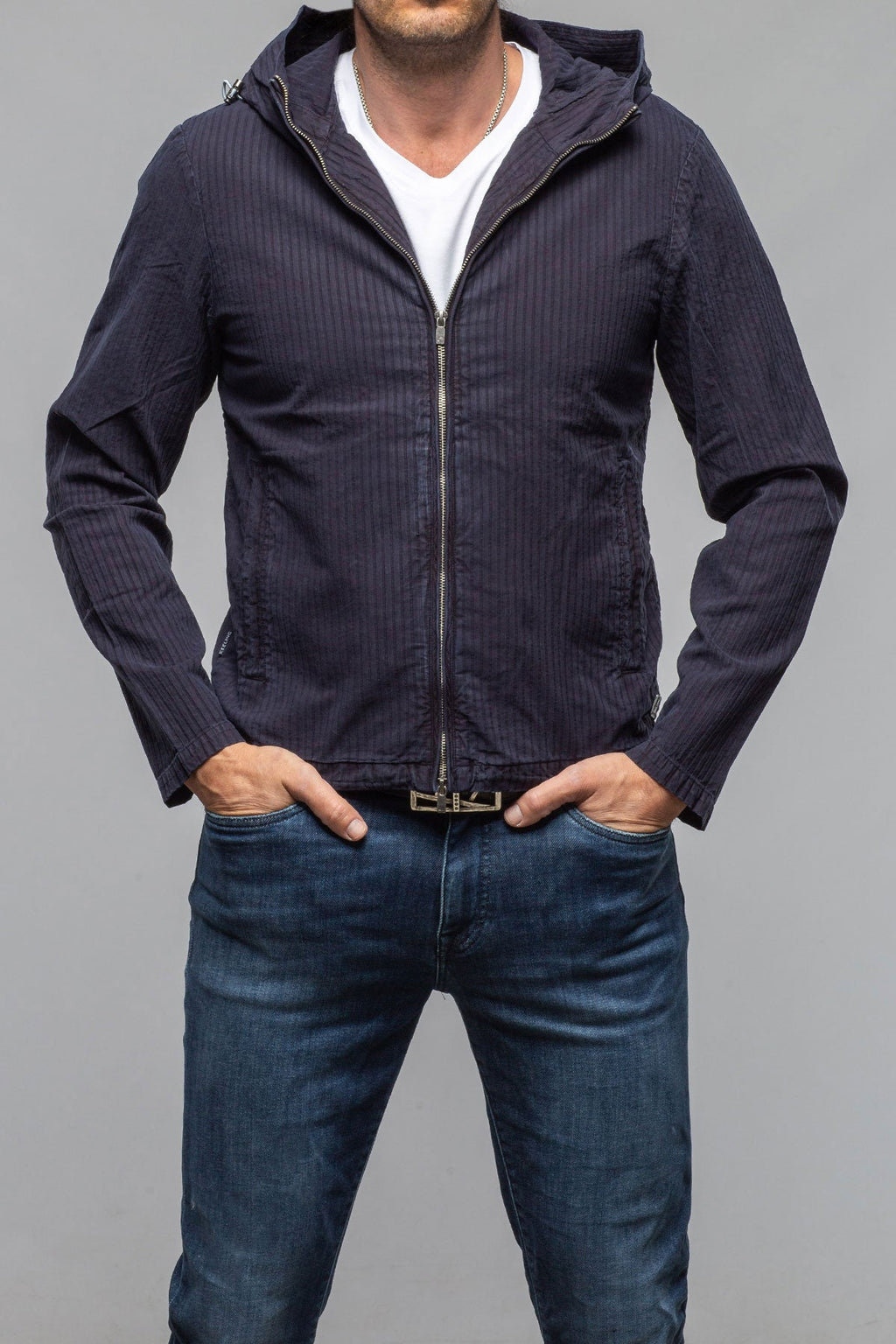 Pitcairn Light Jacket In Dark Navy