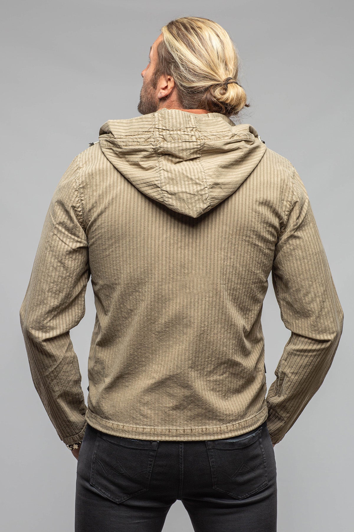 Pitcairn Light Jacket In Greige