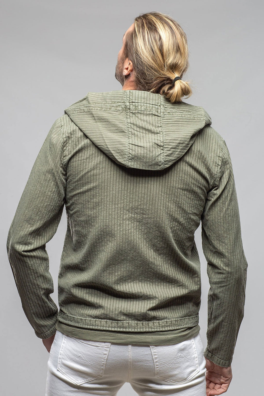 Pitcairn Light Jacket In Olive