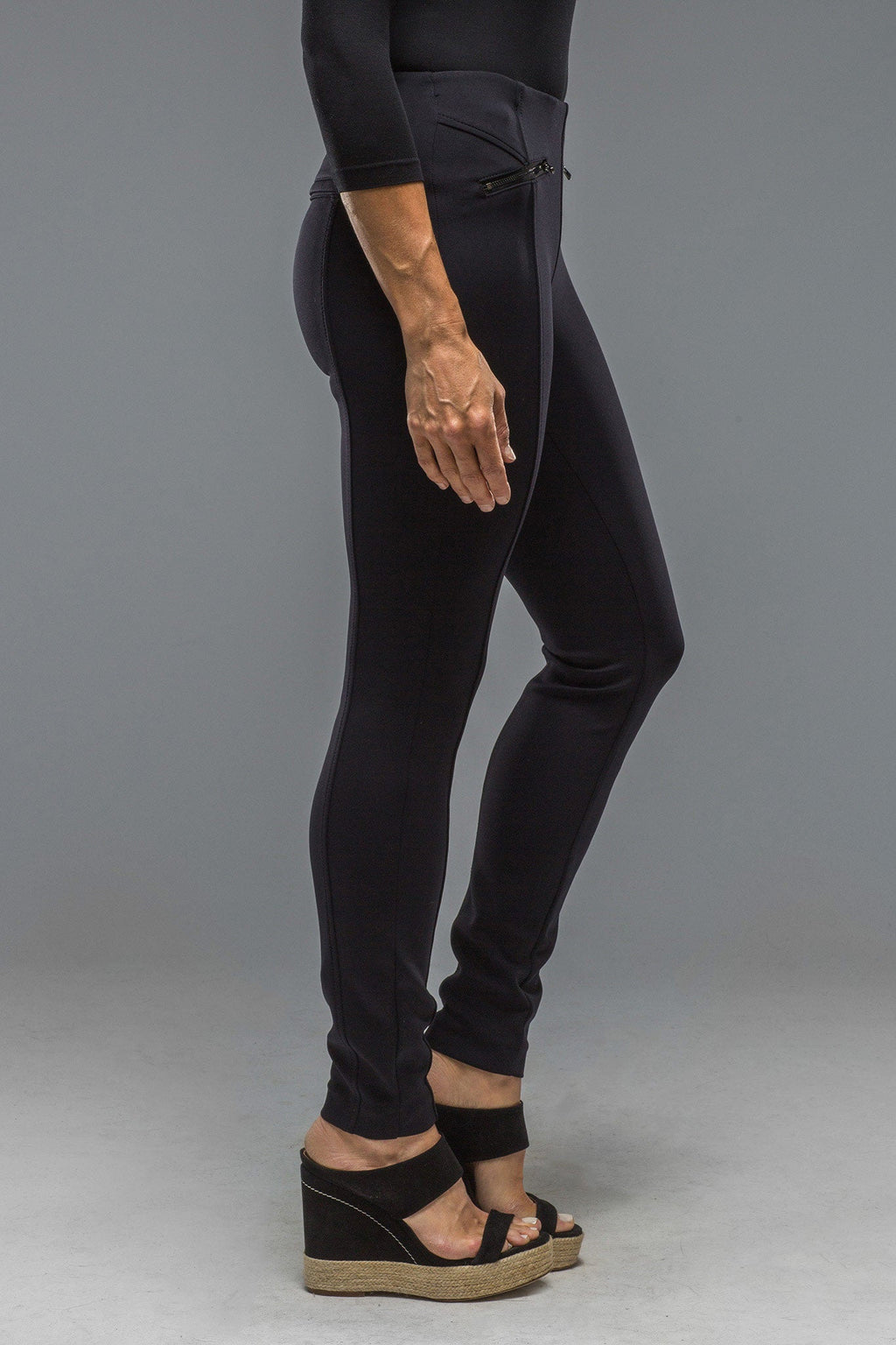 MAC Luxury Dream Ankle In Black