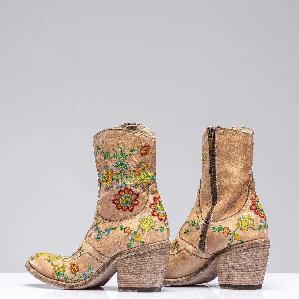 Mallory Embroidered Boot In Off White