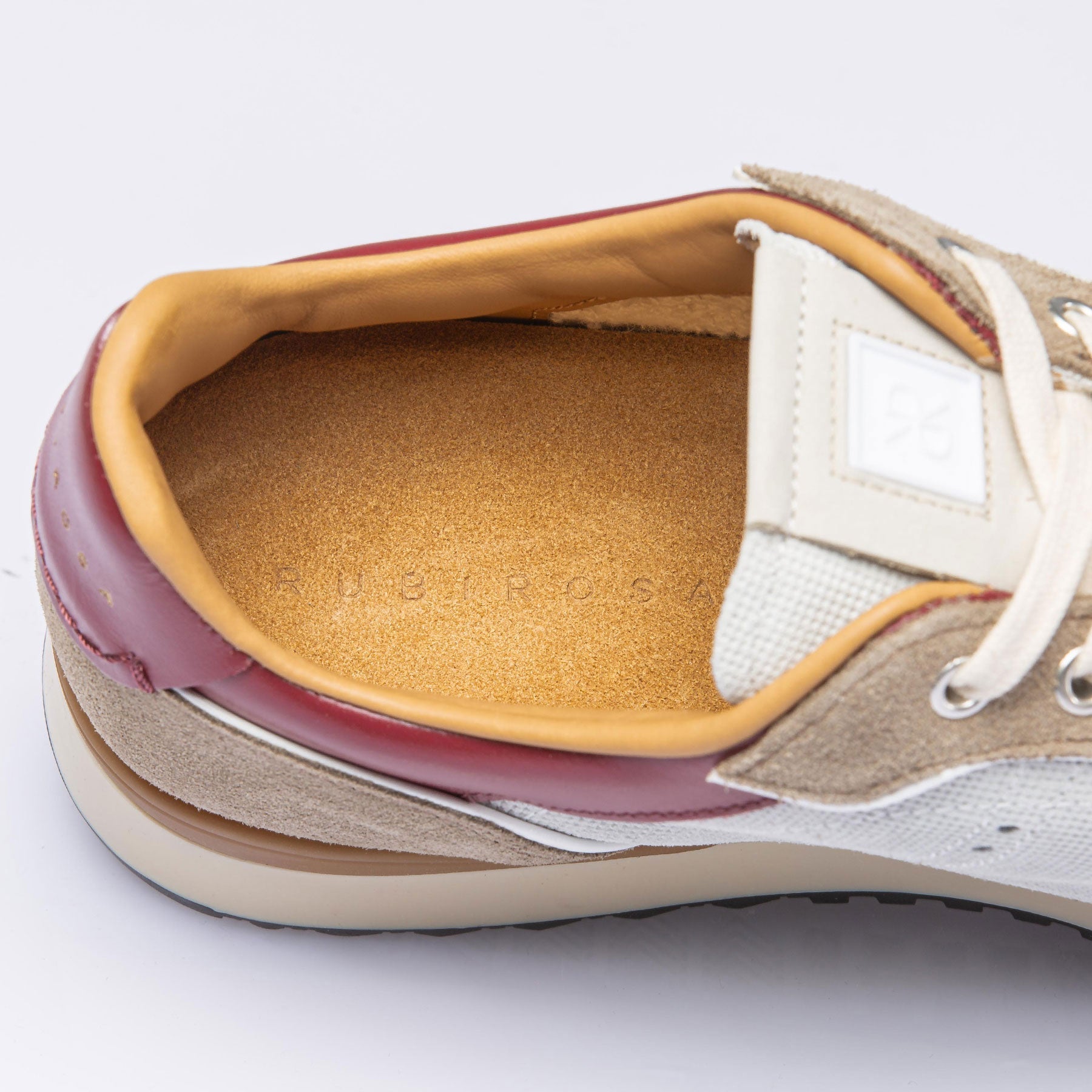 Joan Sneaker in Beige