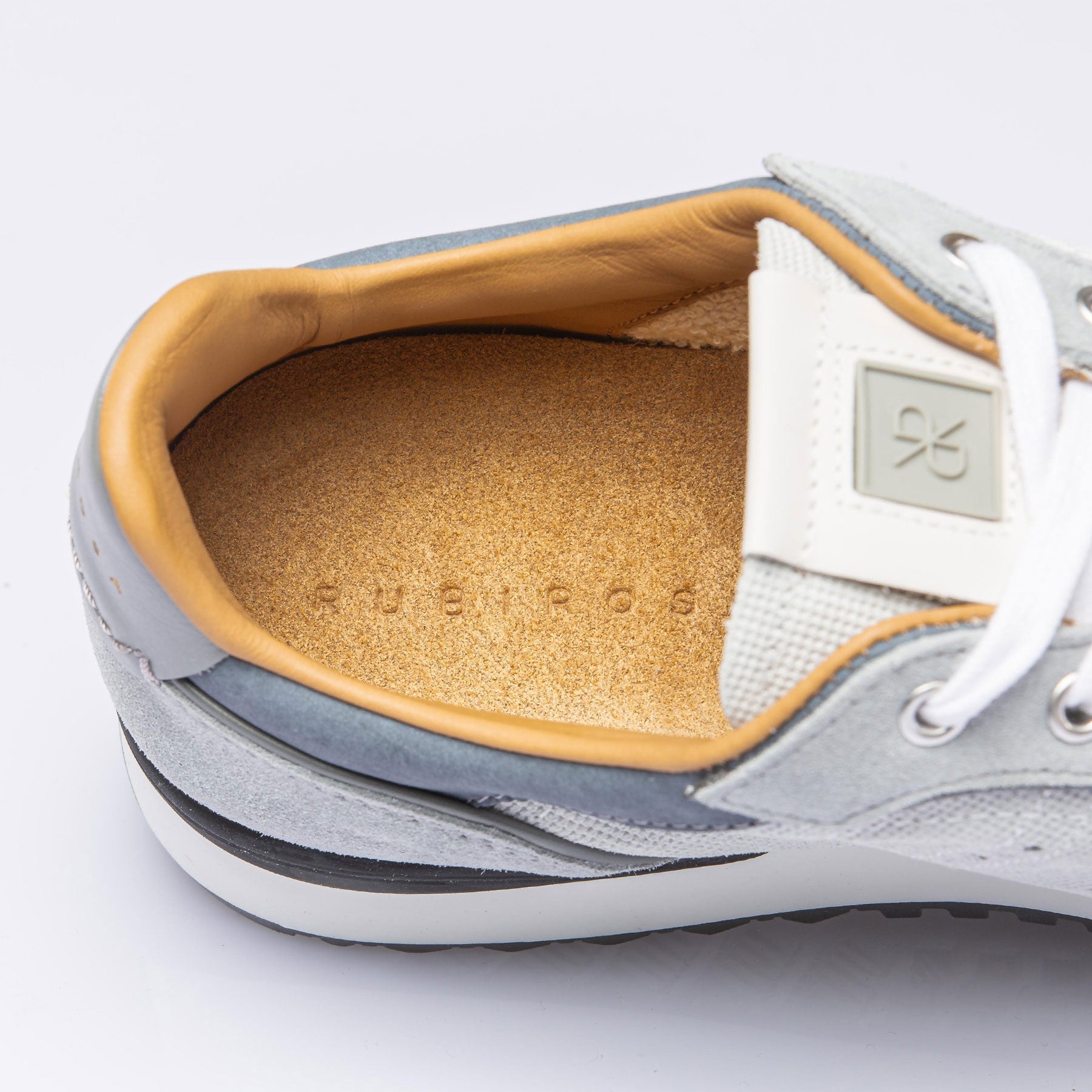 Joan Sneaker in Light Grey