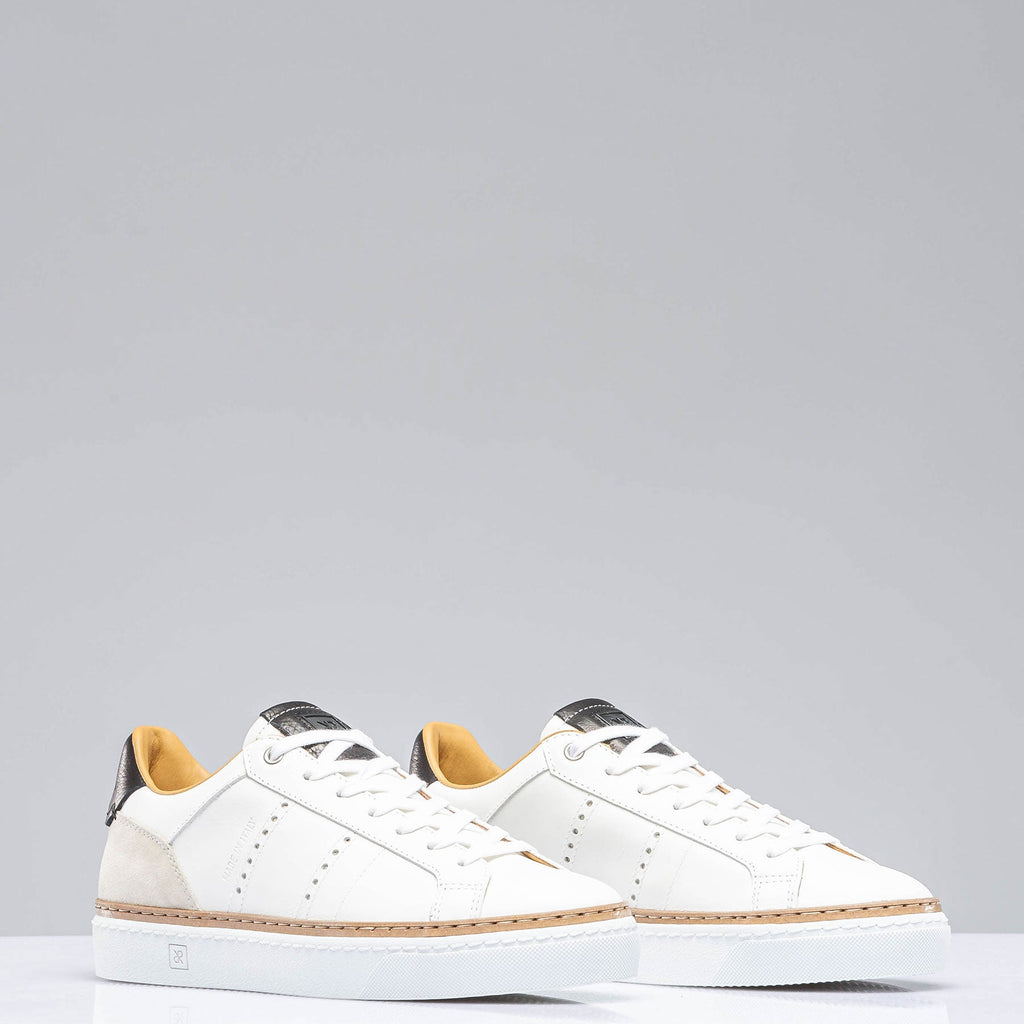 The Mustang II Shoe In White/ Black