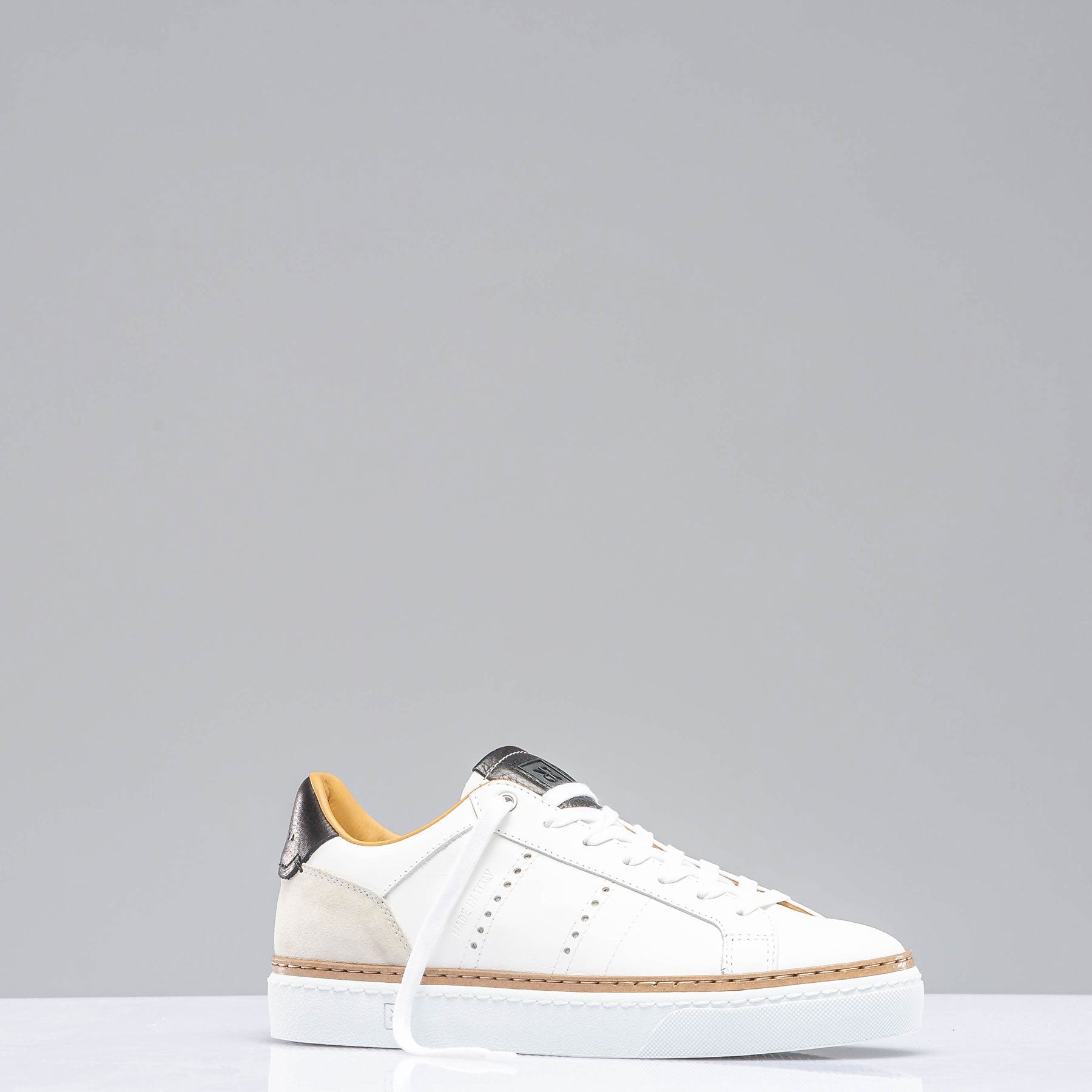 The Mustang II Shoe In White/ Black