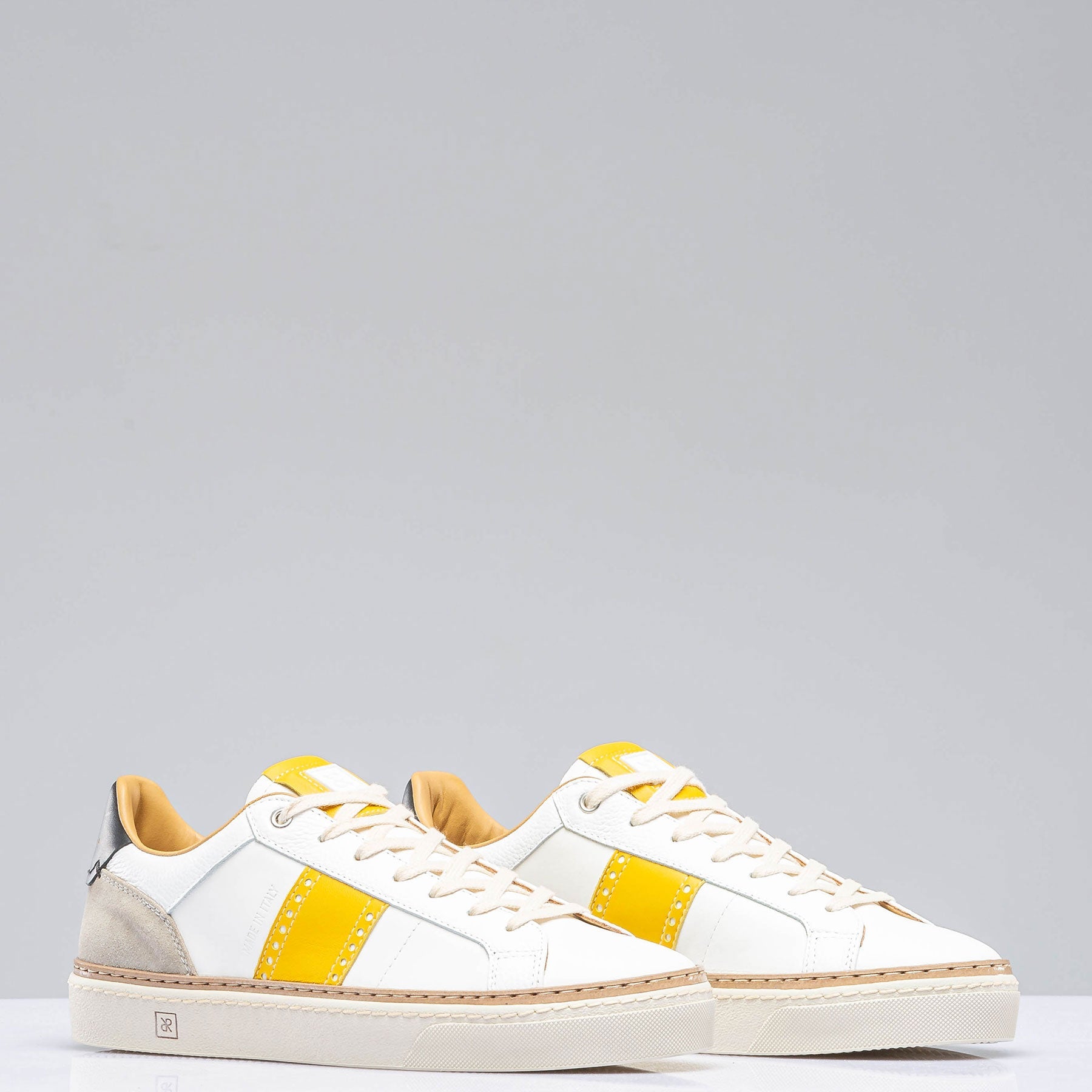 The Mustang Stripe Shoe In White/ Yellow