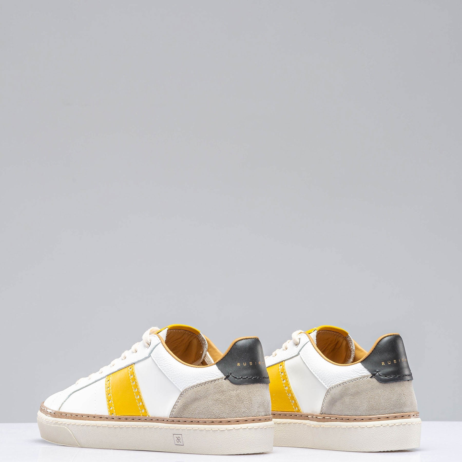 The Mustang Stripe Shoe In White/ Yellow