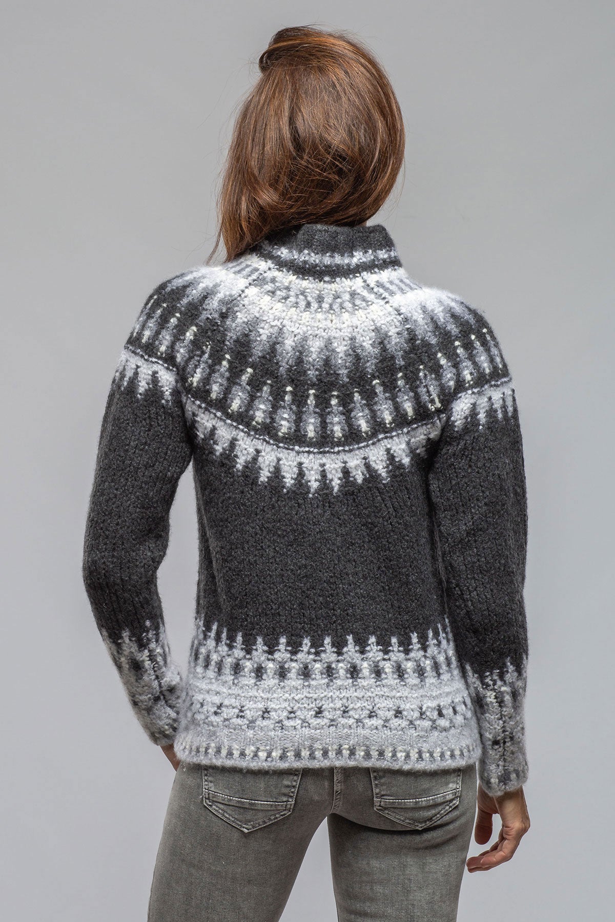 Andean Mock Neck Sweater In Charcoal