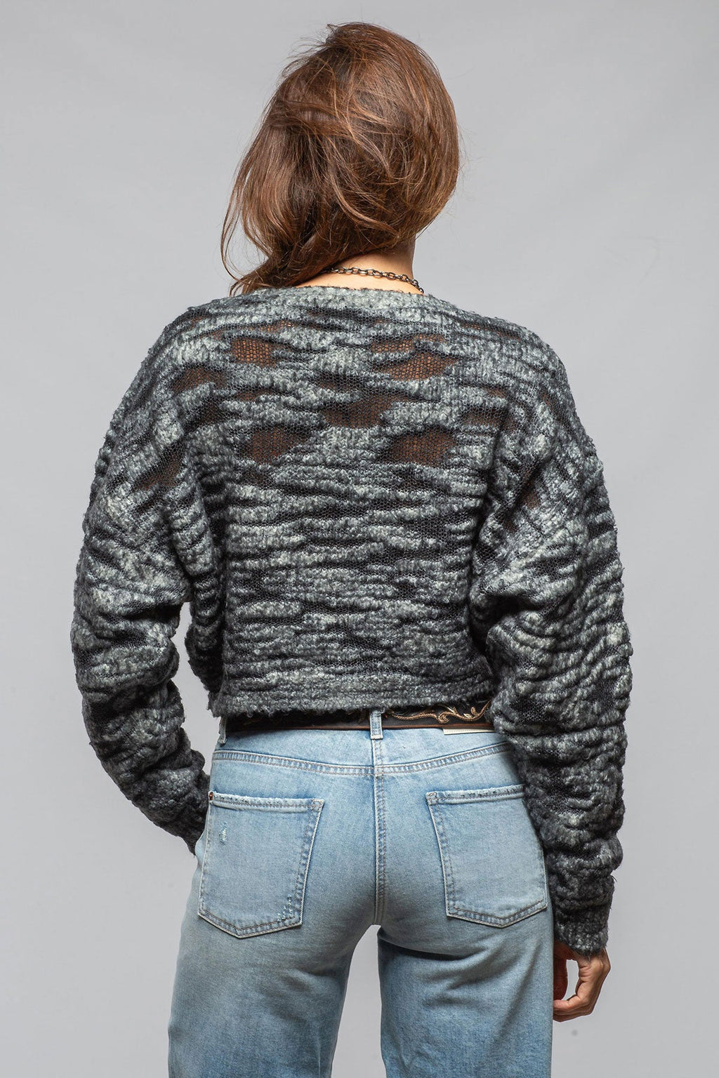 Inez Multi Weave Cropped Sweater In Charcoal