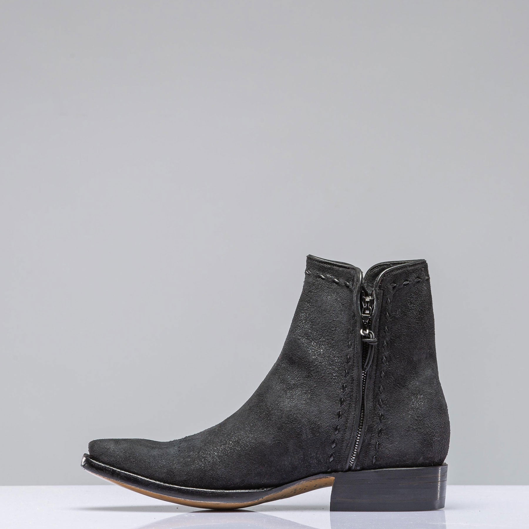 Stillwater Zorro In Black