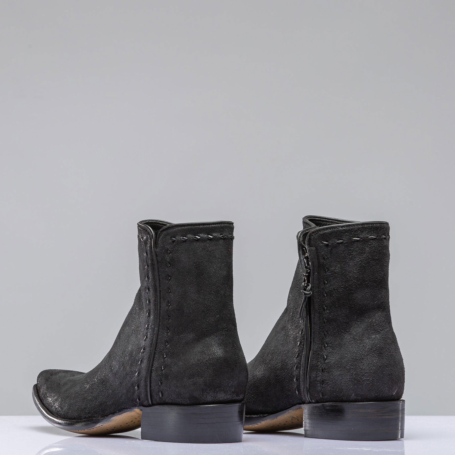Stillwater Zorro In Black